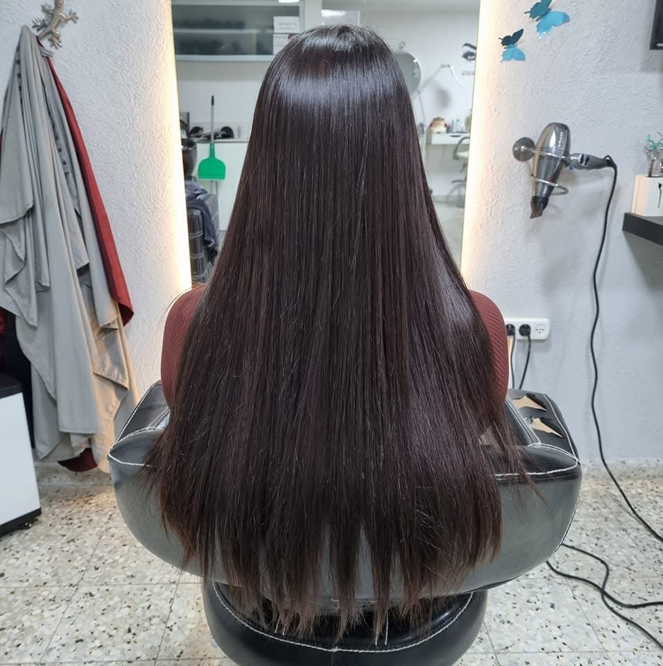 החלקות שיער בסטודיו ברעננה